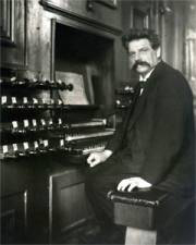 Albert p&aring; orgelet