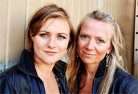 Karoline Grindaker og Hilde Kj&oslash;s