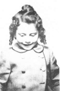 Birgit Krasnik som liten Birgit som liten